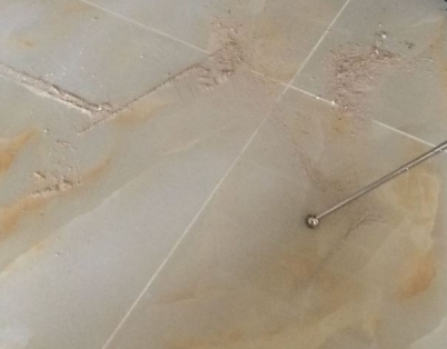 阜新瓷砖空鼓维修公司分享粘合剂选择不当在瓷砖铺贴过程中可能导致以下问题